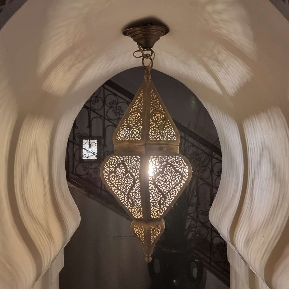 Lustre Condo – Ręcznie Wykonana Miedziana Lampa w Tradycyjnym Stylu